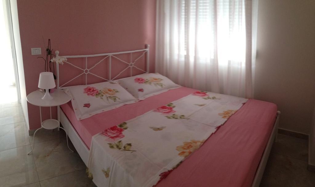 Amarilis Luxury Apartment Sarandë Habitación foto